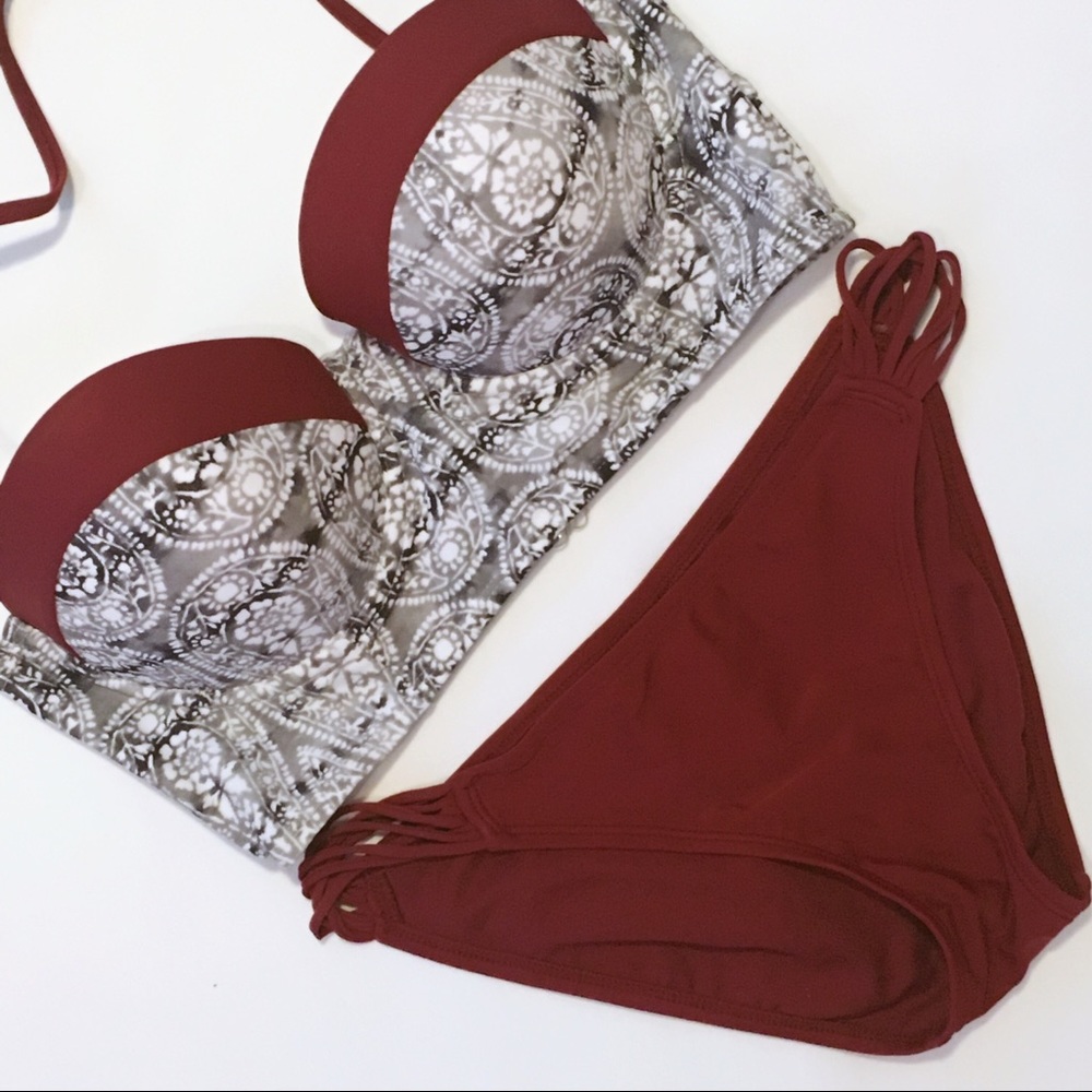 Zumiez Bikini NWOT Medium Top Small Bottom